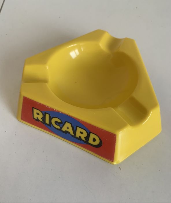 Cinzeiros (ler descrição)