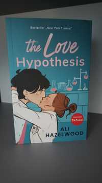 Sprzedam książkę pt. "The love hypothesis"