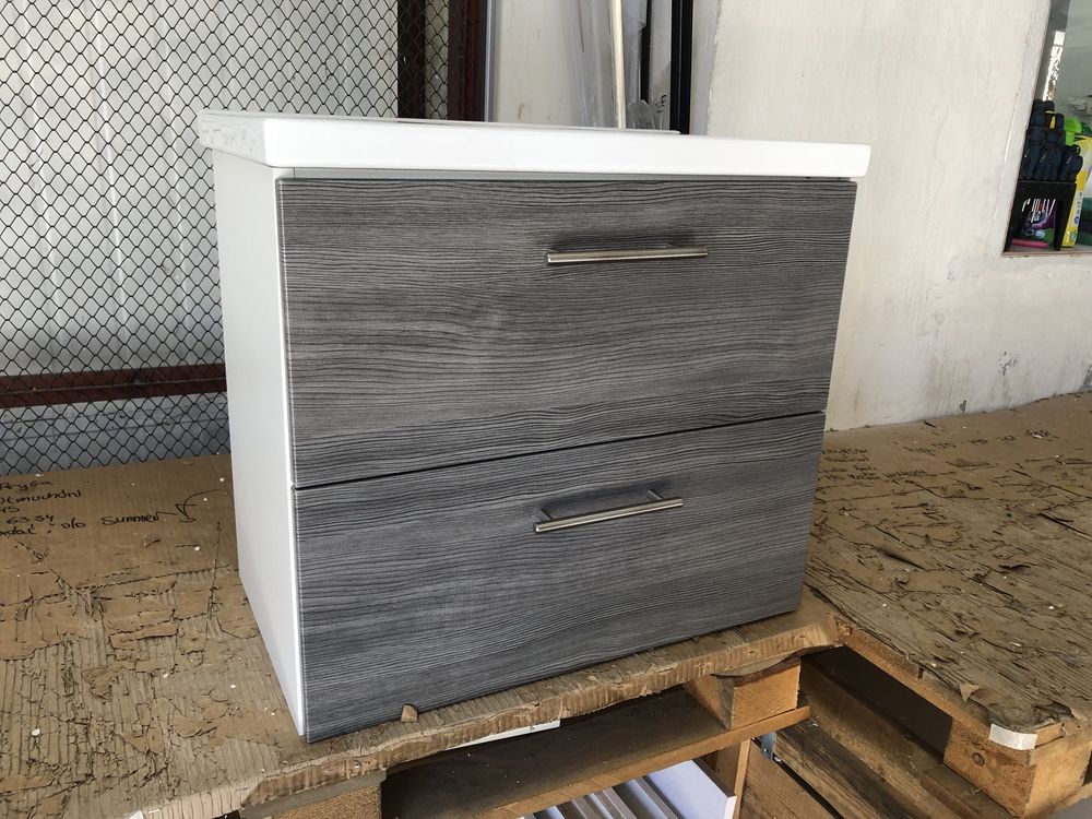 Szafka z umywalką 60x36 z umywalką ceramiczną CICHY DOMYK