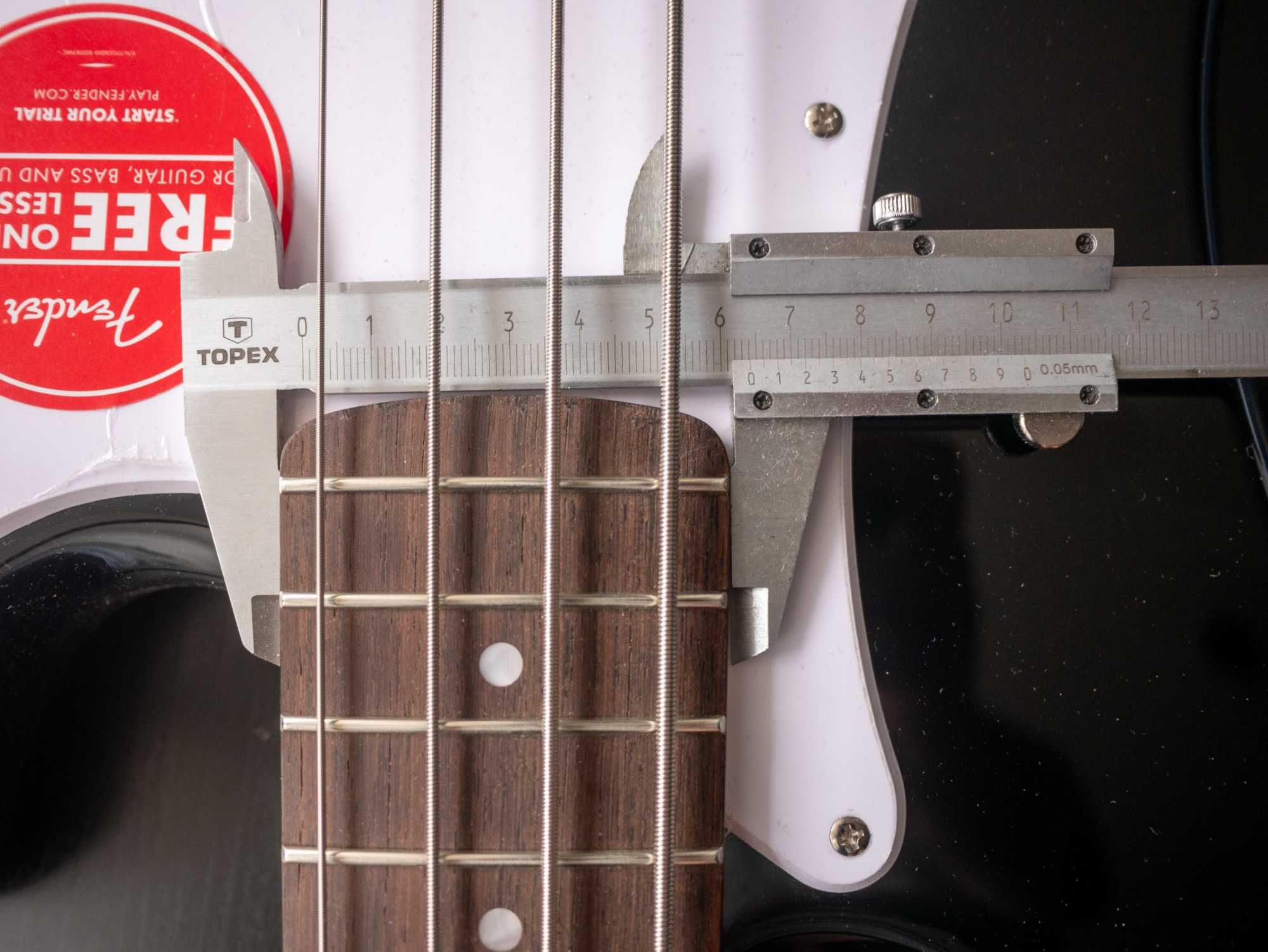 Gryf Squier by Fender Precision Bass Nowy z kluczami