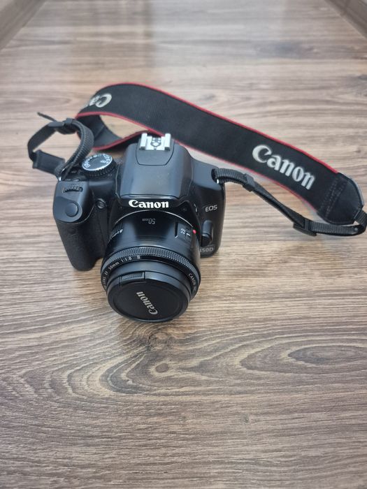 Фотоапврат Canon EOS 450D