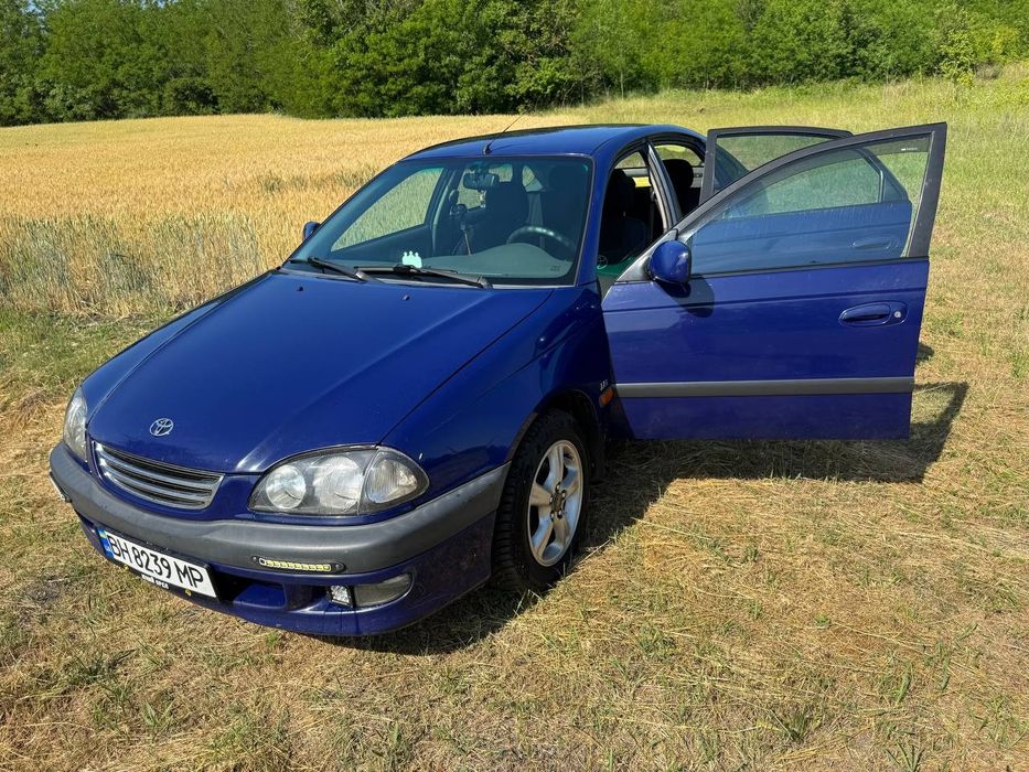 Toyota Avensis T22