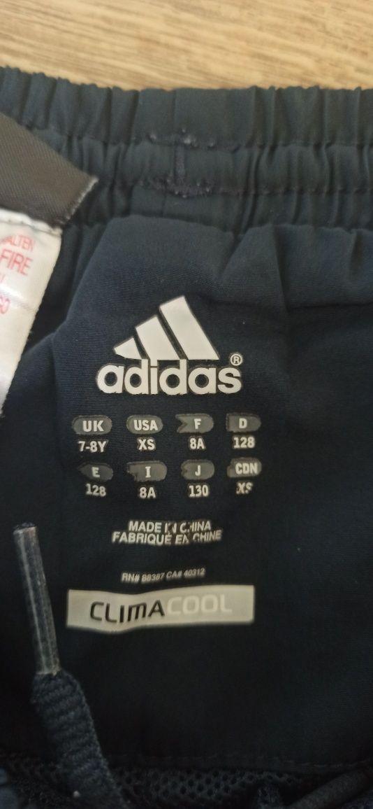 Adidas spodenki chłopięce
