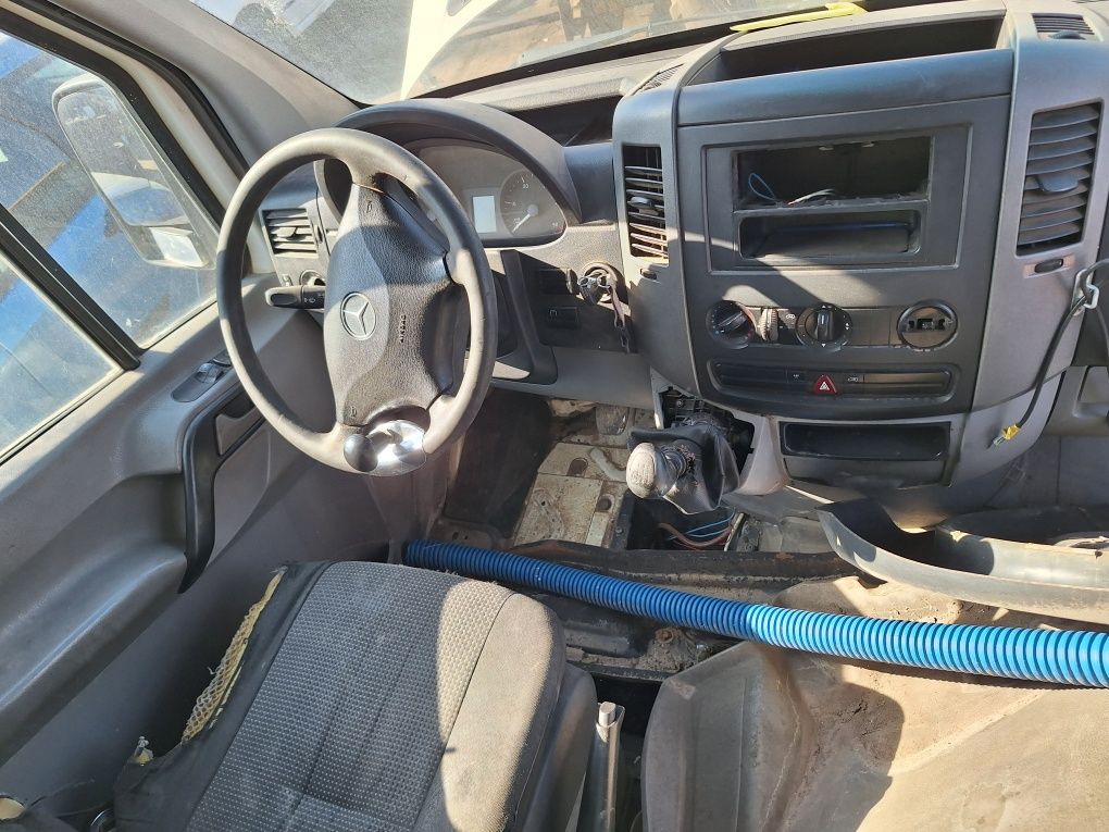 Mercedes benz Sprinter 311 bramowiec kontener hakowiec