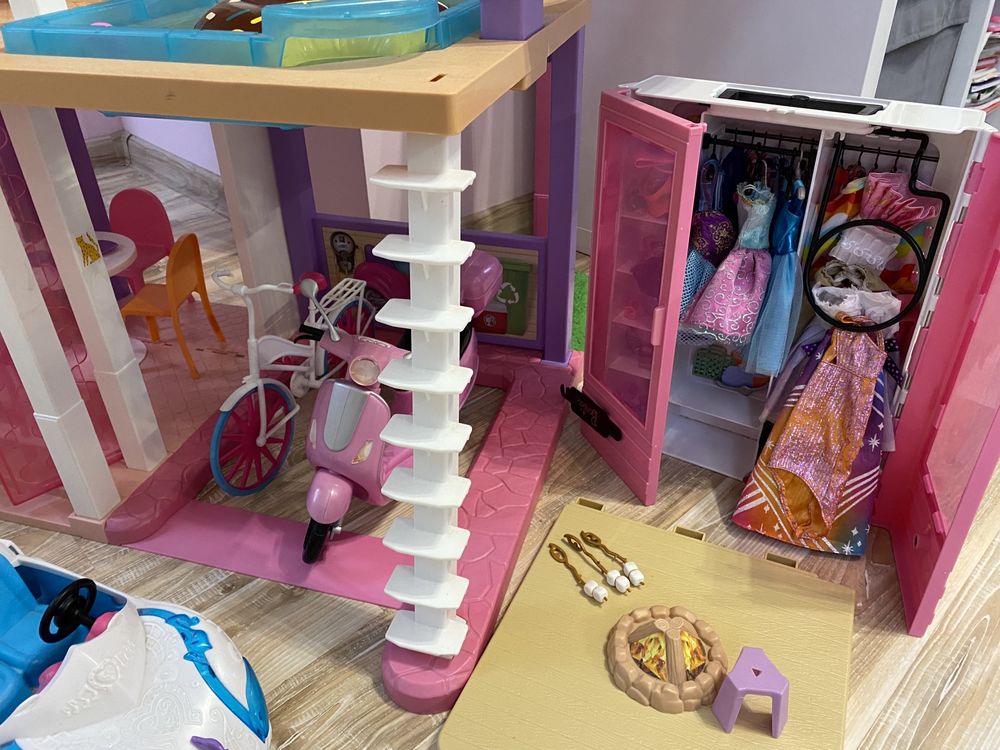 Domek Barbie Dreamhouse basen lalki akcesoria Ken skuter