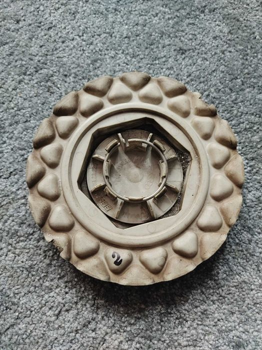 Dekielek alufelgi BBS Audi 80 oryginał 09.23.226 na sztuk 443.601.165B