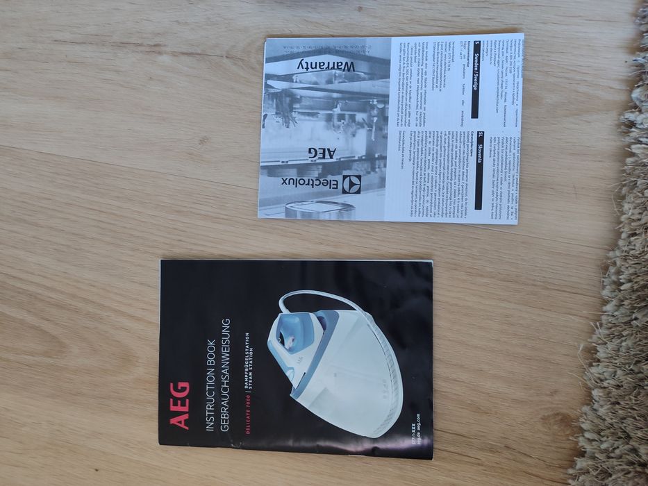 Ferro engomar a vapor AEG