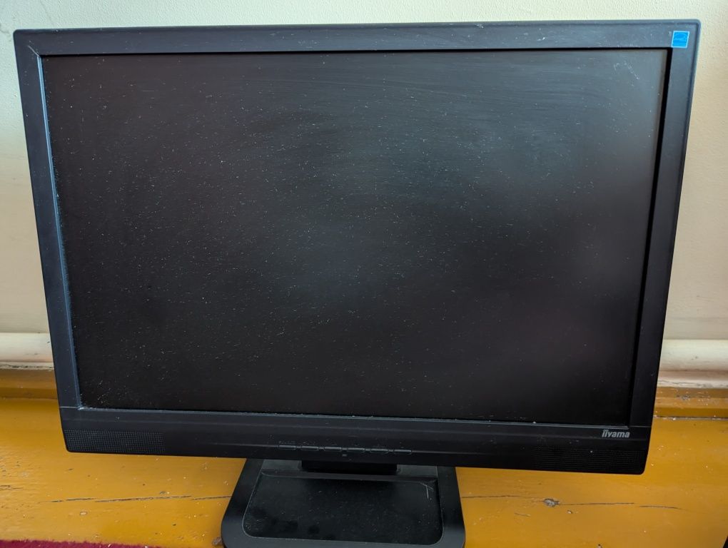 Monitor 22" iiyama ProLite E2202WS uszkodzony