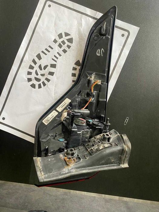 Ford Escape MK2 Lampa Lewa TYŁ LIFT USA Kanada kuga