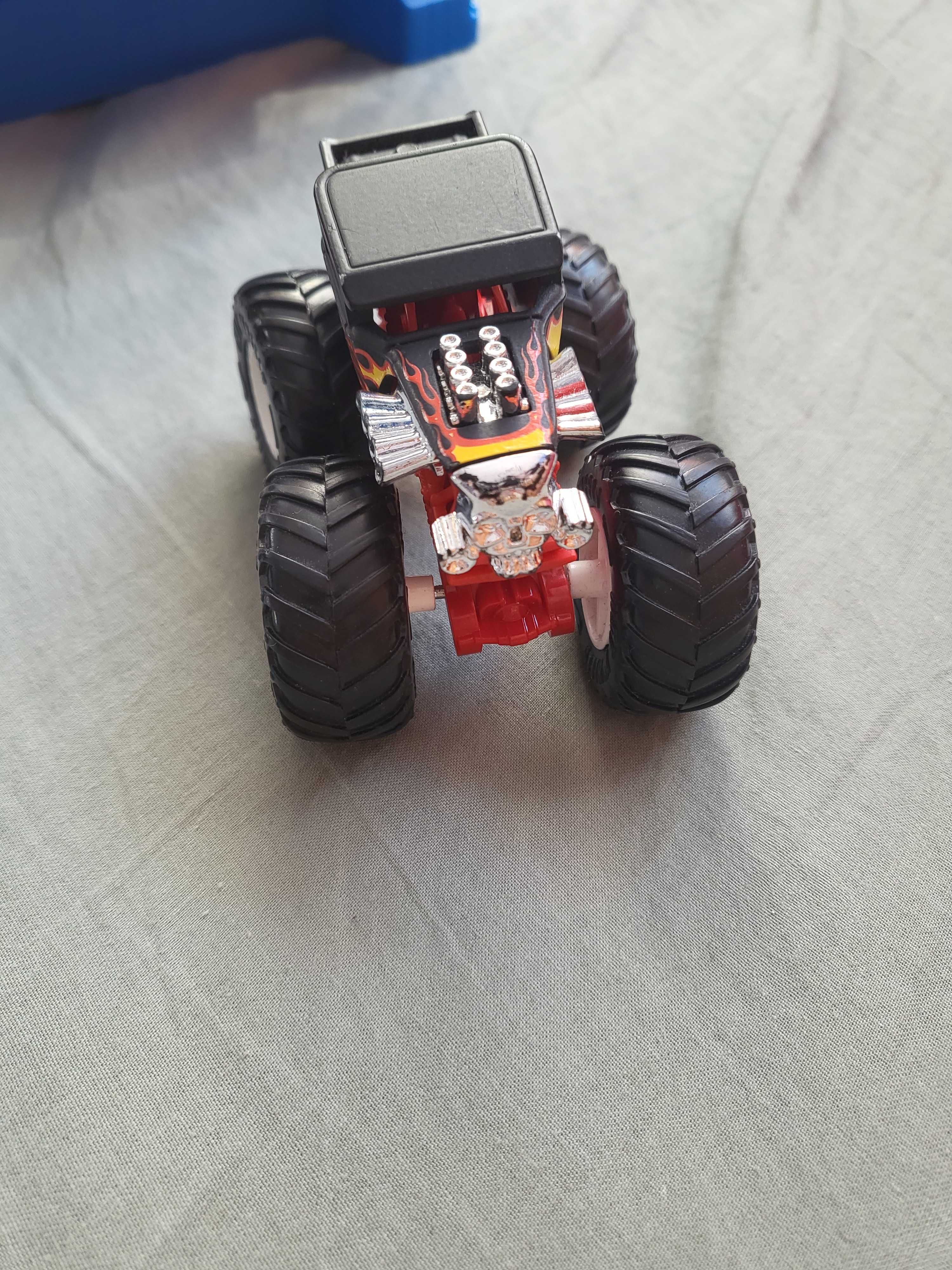 Hot wheels monster truck arena
