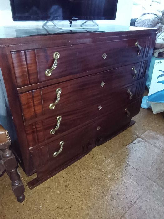 Cómoda madeira como NOVA