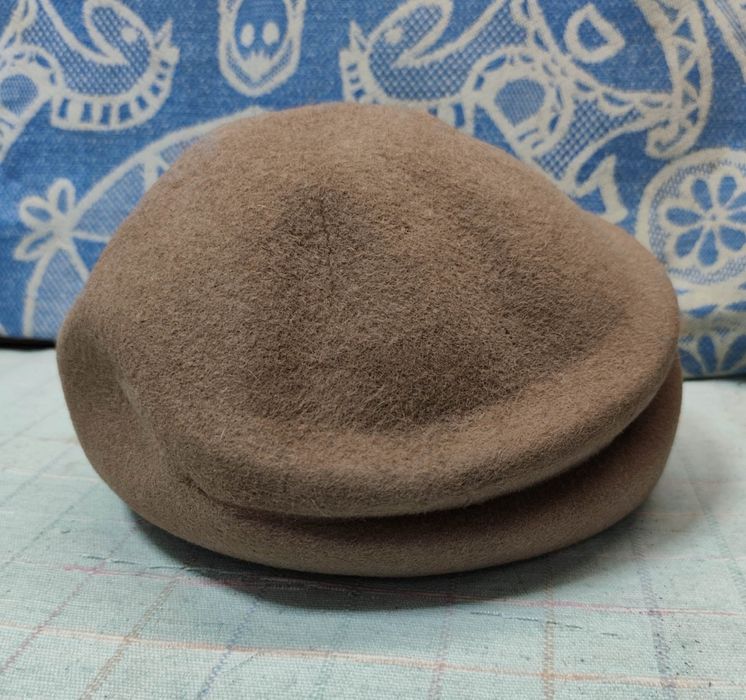 Отдам бесплатно шапку женскую