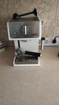 Продам кофеварку Delonghi