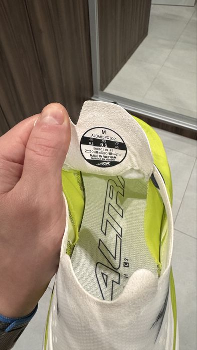 Altra Vanish Carbon 2. Пробіг 30 км. 43 розмір (на 42).