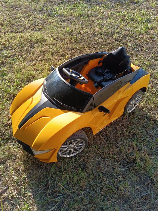 Дитячий автомобіль на радіо керуванні Bambi Racer М4796.