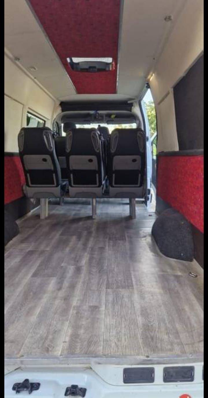 Renault master L4H2 9osobowy