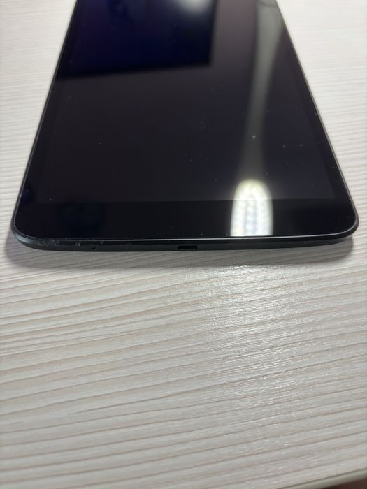 Планшет LG G Pad 8.3 16 GB