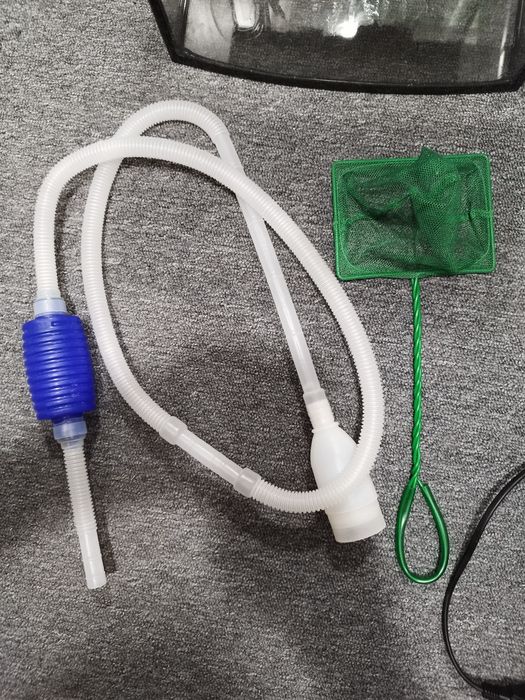 Акваріум невеликий, повний коплект