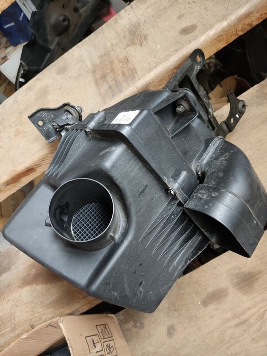 Корпус воздушного фильтра Jeep Cherokee 2015+ Compass 17+ Renegade ren