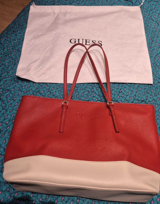 Torebka Guess na ramię i do ręki