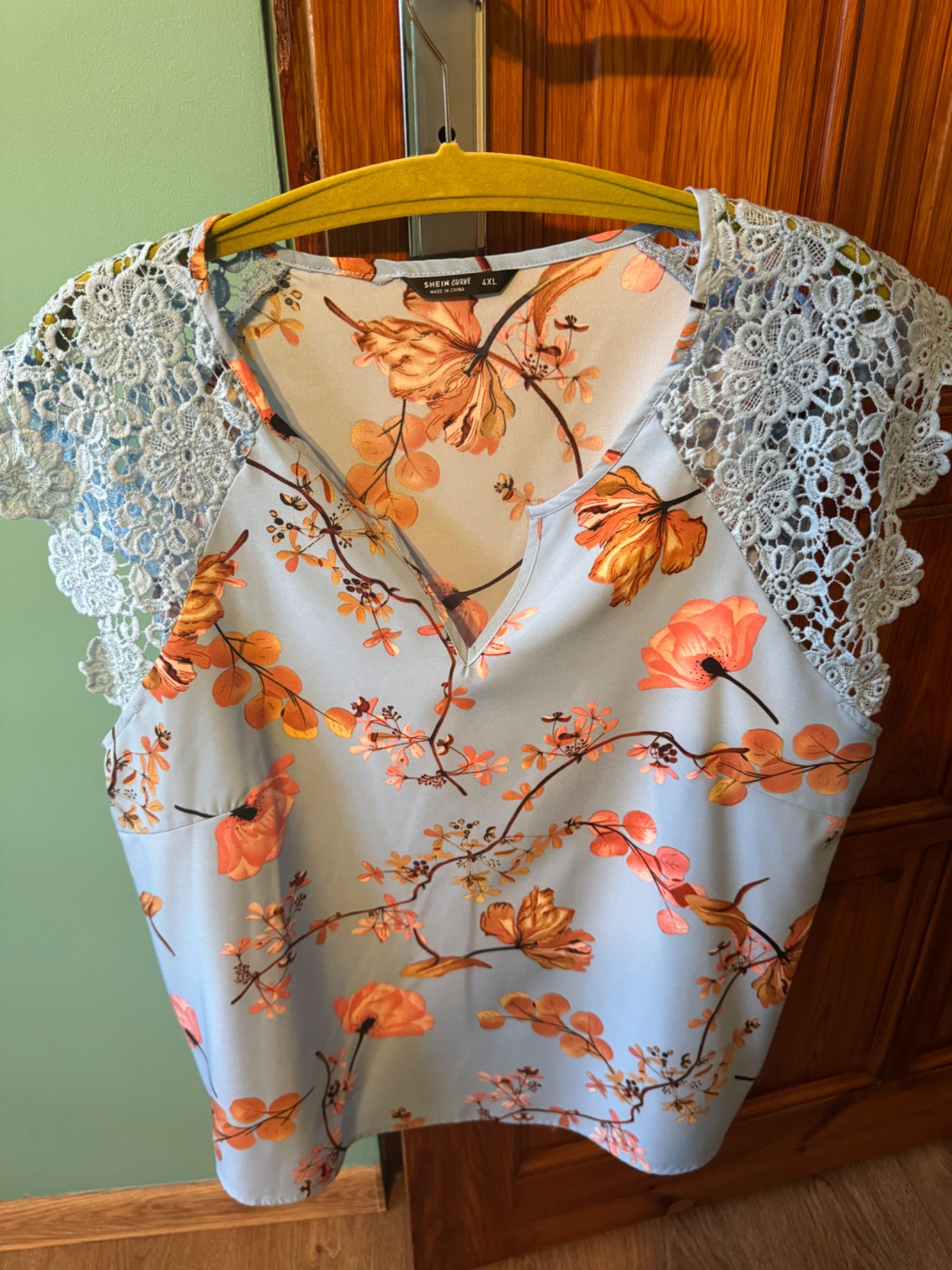 Bluzki damskie roz. 4 xl