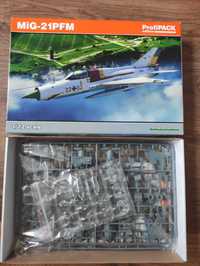 EDUARD 1/72 MiG-21PFM ProfiPACK Edition