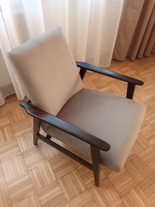 Fotel PRL po renowacji