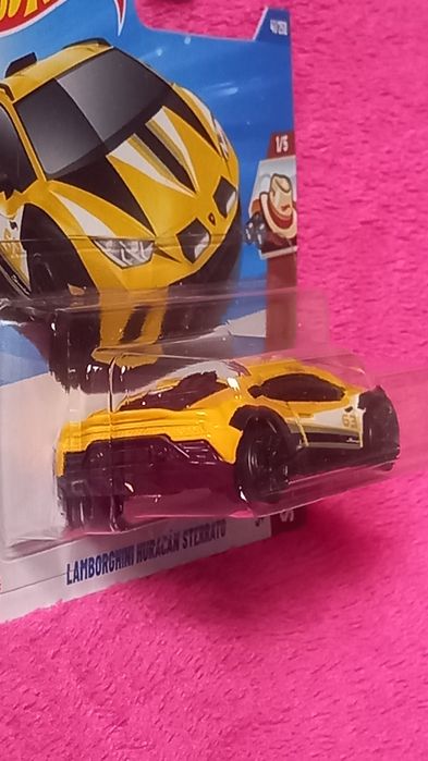 Lamborghini huracan sterrato hot wheels