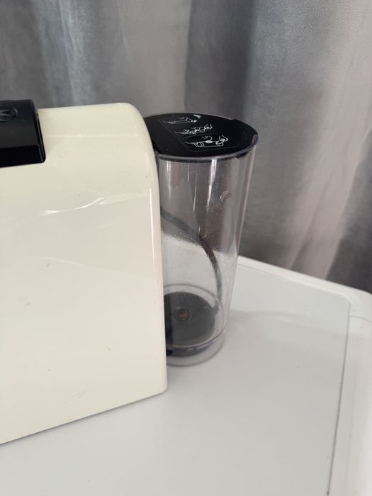 Maquina de cafe nespresso delonghi