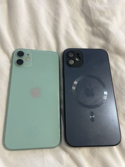 Продам айфон 11 на 128 Гб