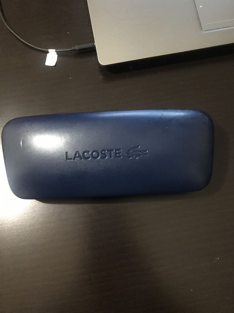 Caixa de oculos LACOSTE - nova