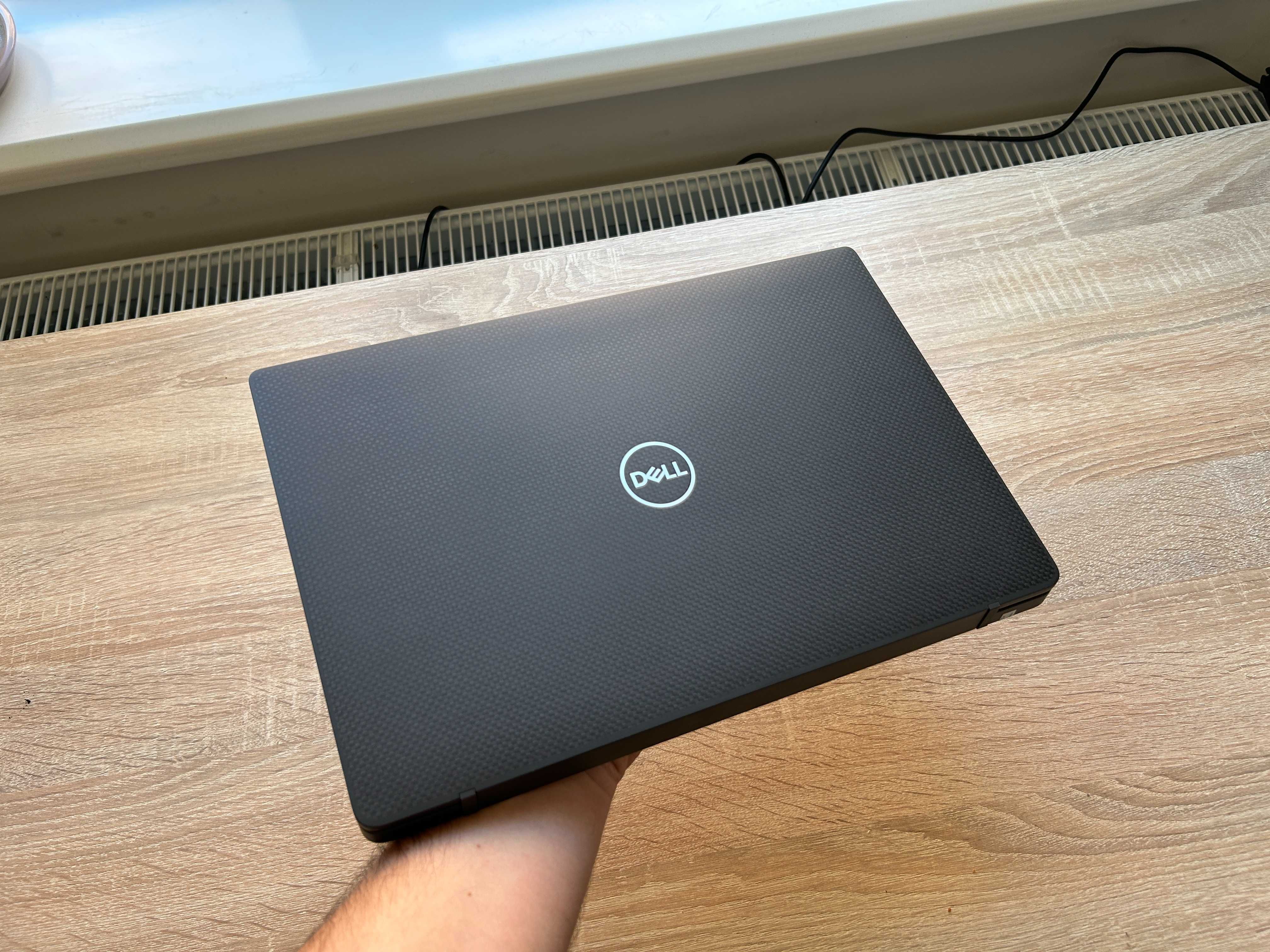 Dell Latitude 7400 Core™ i7 _ 512gb SSD _ 16gb RAM _ FullHD ips