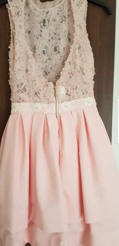 Sukienka pudrowu roz lola