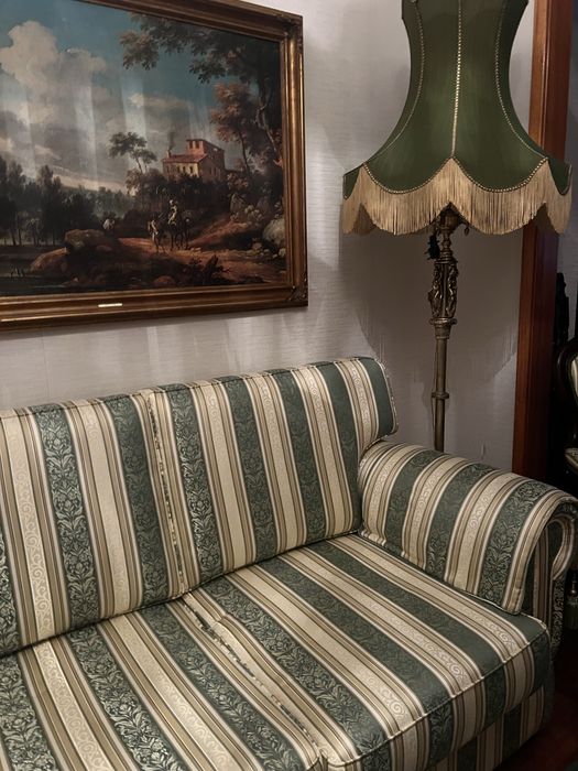 Conjunto sofas com candeeiro vintage