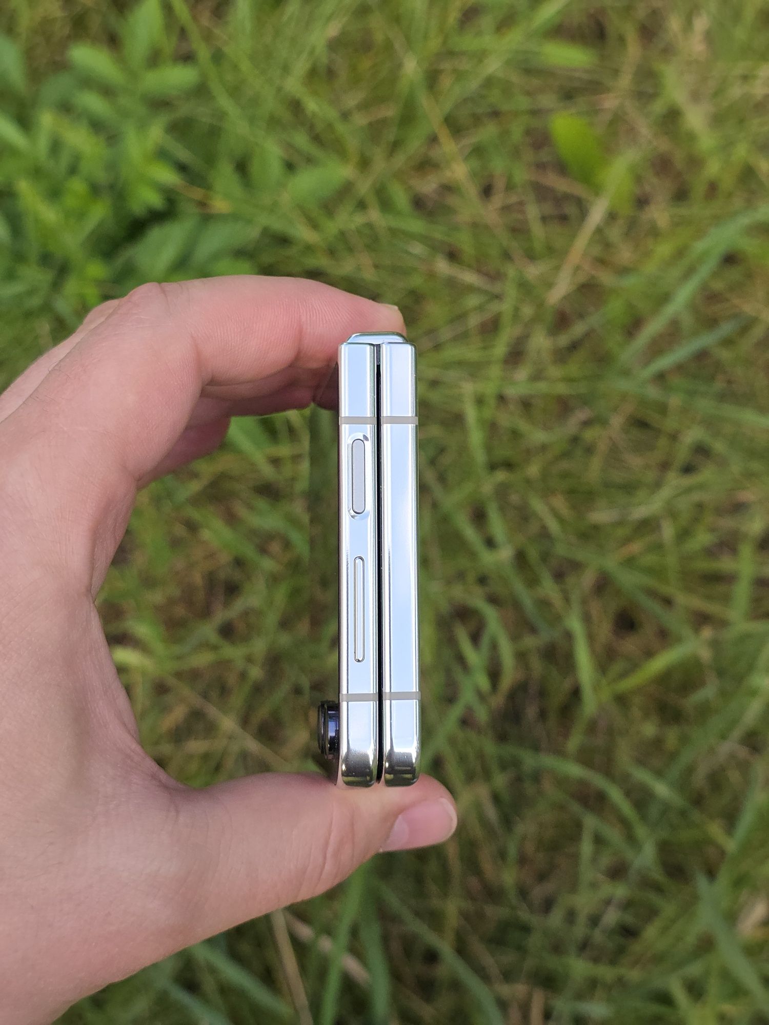 Samsung flip 5, 8/256gb. Офіційний.