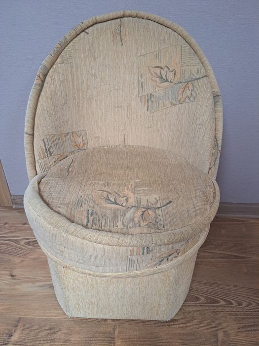 Pufa z funkcją schowka