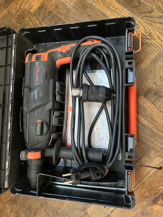 Перфоратор Dnipro-M RH-12Q