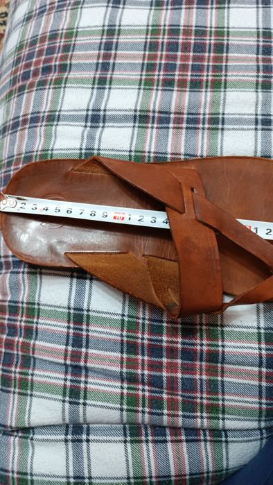 Bata- оригинальные шлепанцы