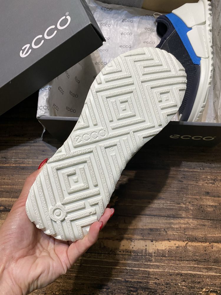37р. Кросівки ECCO Biom K1 оригінал