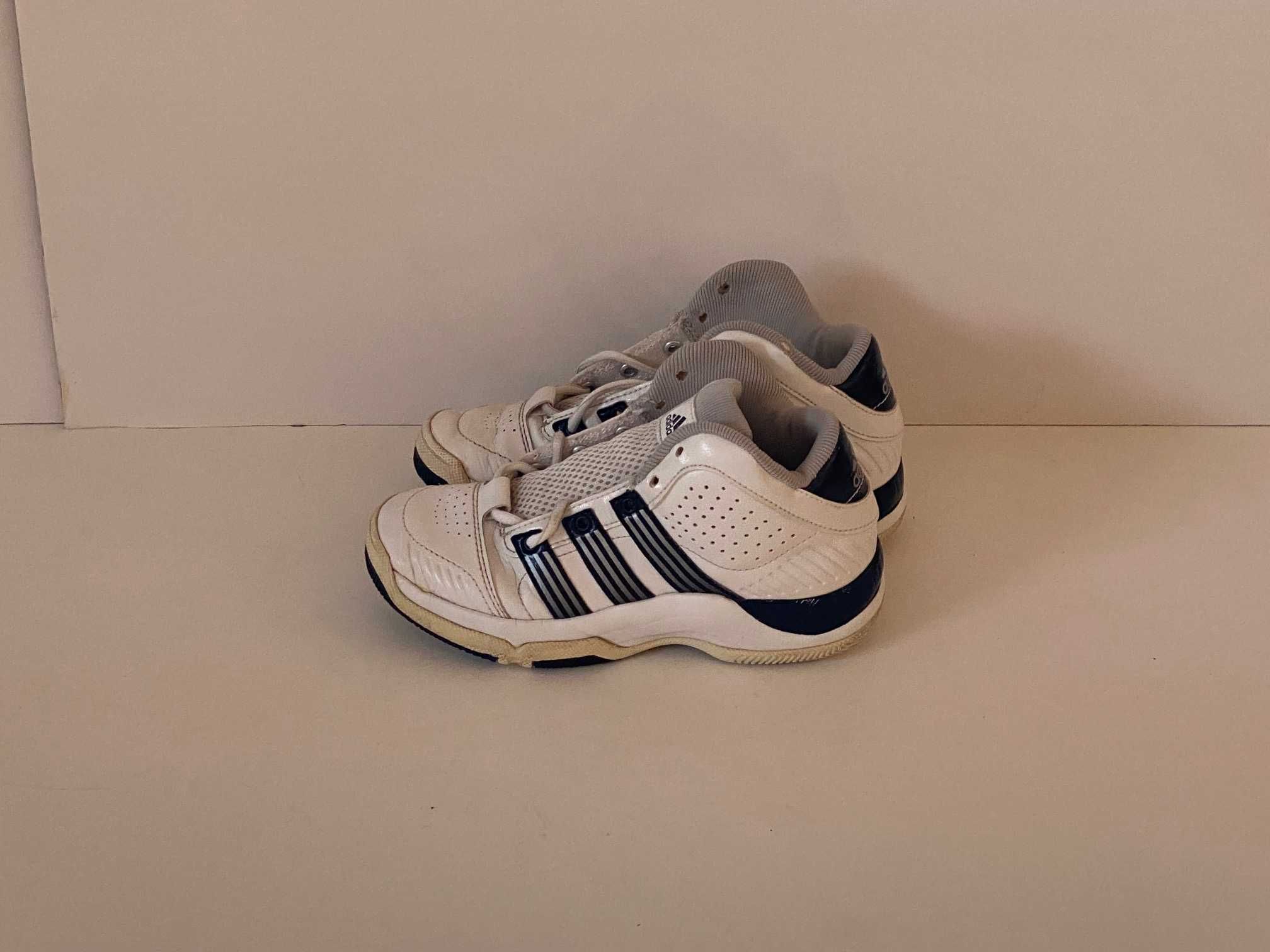 Buty sportowe wysokie Adidas rozm. 33 chłopięce za kostkę