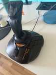 Joystick thrustmaster t.16000m