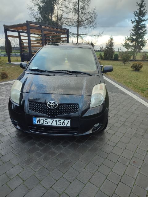 Sprzedam Toyotę Yaris 1.3 benzyna