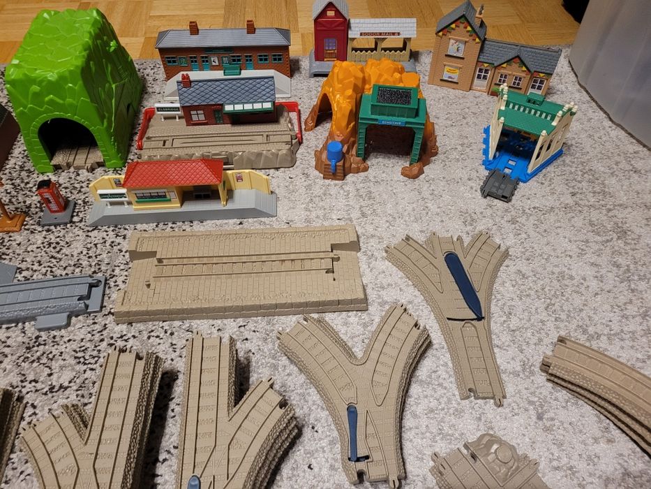 Tomek i Przyjaciele Trackmaster Budynki Stacje Tory Mega Zestaw