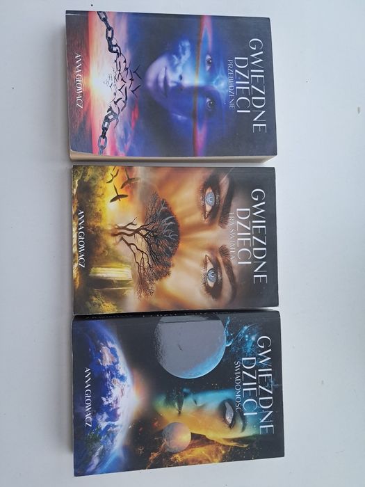 Trylogia Gwiezdne dzieci tomy 1-3 Anna Głowacz