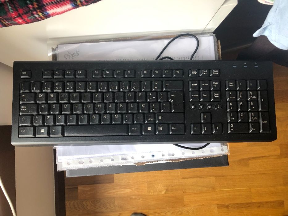 Impressora, teclado e torre HP