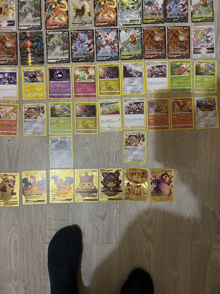 Karty Pokemon 81 + Karty Pokemon Złote 9