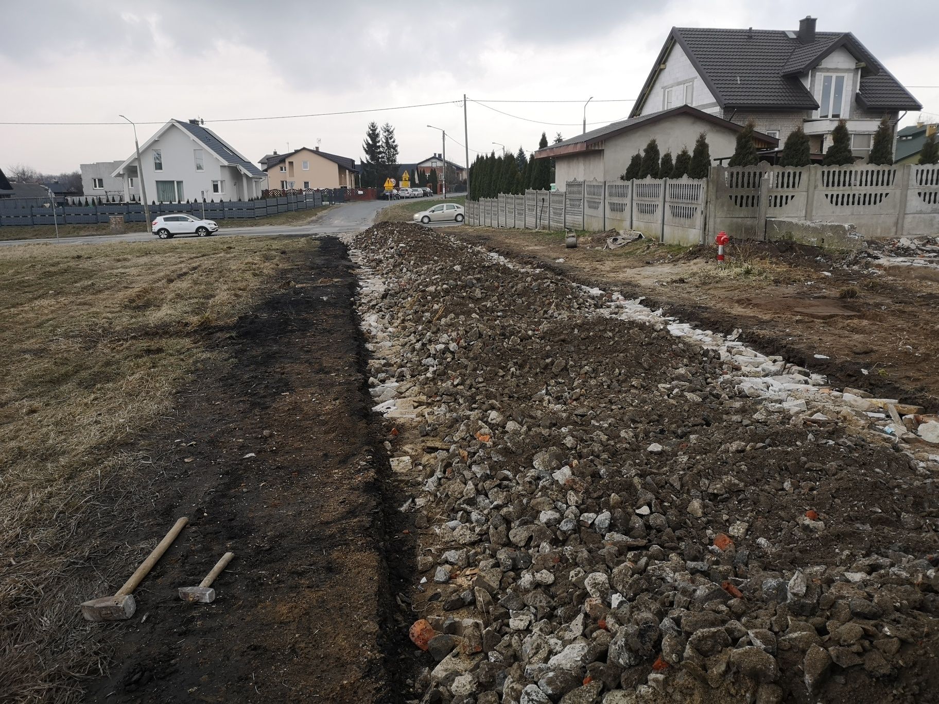 Trelinka betonowa gruz z transportem utwardzenie terenu