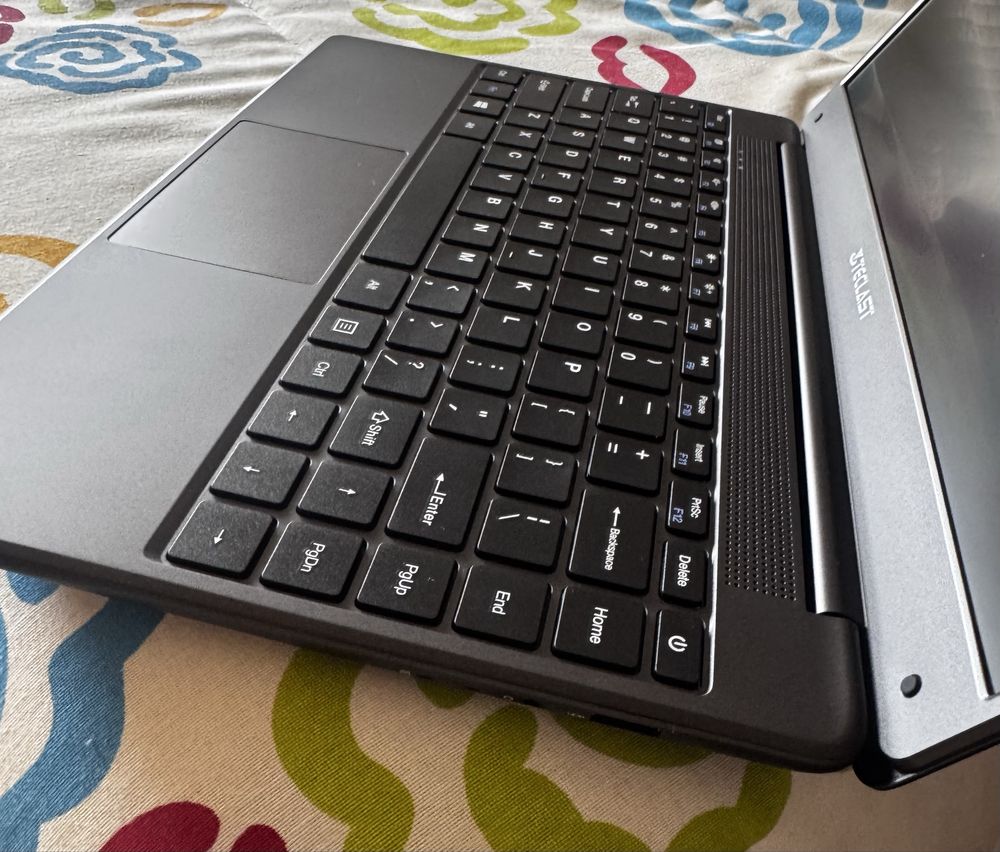 Portatil Teclast F7 Plus 3