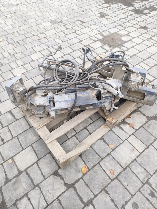 Rama konstrukcja pod wygarniacz do liści gałęzi