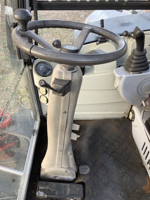 Máquina Giratória Neuson